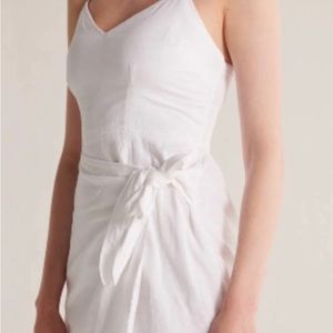 Abercrombie White linen blend wrap dress size small new with tags